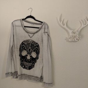 Embelished skull lace light sweatshirt